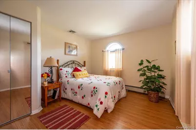 76 Beatrice Avenue, West Islip, NY 11795 - Photo 17