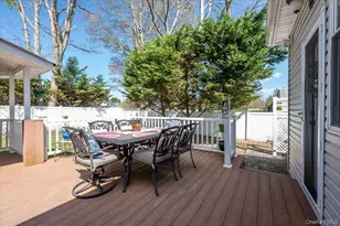 76 Beatrice Ave, West Islip, NY 11795 - Photo 23