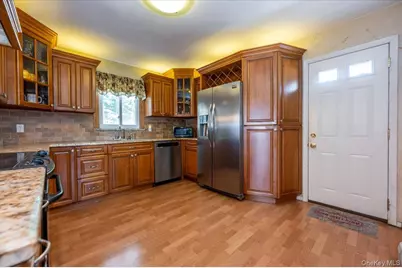 76 Beatrice Avenue, West Islip, NY 11795 - Photo 11