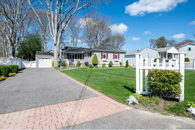 76 Beatrice Avenue, West Islip, NY 11795 - Photo 31