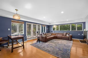 20 Brampton Ln, Great Neck, NY 11023 - Photo 13