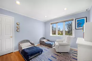 20 Brampton Ln, Great Neck, NY 11023 - Photo 17