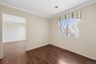 100 S Cambridge Dr S, Copiague, NY 11726 - Photo 25
