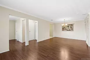 100 S Cambridge Dr S, Copiague, NY 11726 - Photo 15