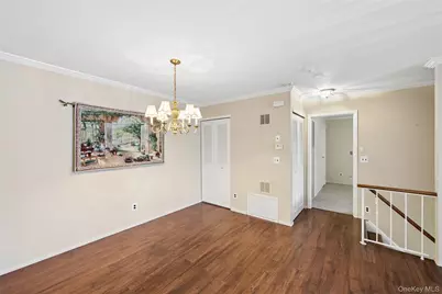 100 S Cambridge Drive S #100, Copiague, NY 11726 - Photo 17