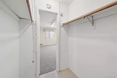 100 S Cambridge Drive S #100, Copiague, NY 11726 - Photo 27
