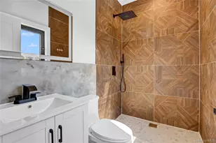 557 Knoll Ct, Seaford, NY 11783 - Photo 17