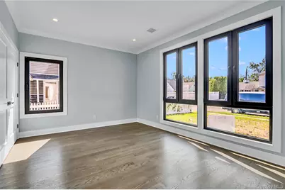 557 Knoll Court, Seaford, NY 11783 - Photo 13