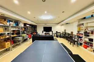 49-02 Marathon Pkwy, Little Neck, NY 11362 - Photo 17