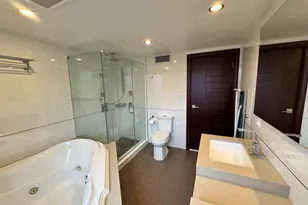 49-02 Marathon Pkwy, Little Neck, NY 11362 - Photo 25