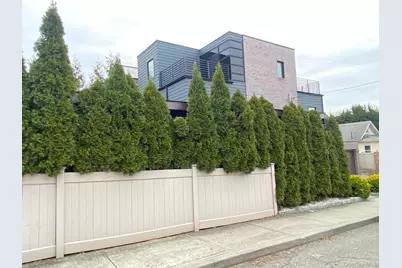 4902 Marathon Parkway, Little Neck, NY 11362 - Photo 21