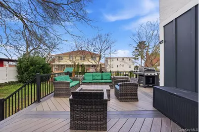 107 Edgewood Avenue, Yonkers, NY 10704 - Photo 39