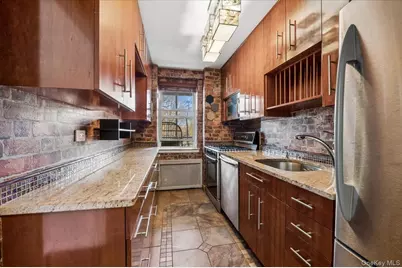 3135 Johnson Avenue #7F, Bronx, NY 10463 - Photo 7