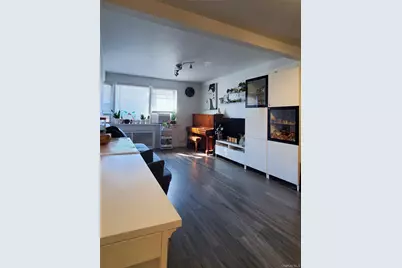 138-29 Jewel Avenue #1C, Flushing, NY 11367 - Photo 3