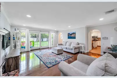 16 Lenore Place, Hauppauge, NY 11788 - Photo 21