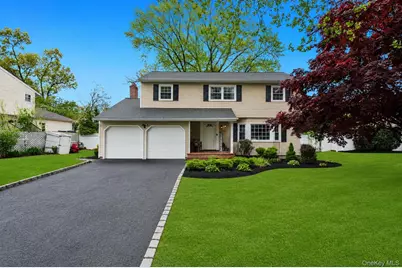16 Lenore Place, Hauppauge, NY 11788 - Photo 1