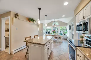 16 Lenore Pl, Hauppauge, NY 11788 - Photo 15