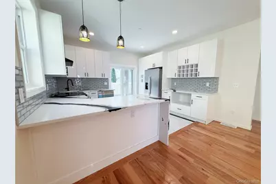 3174 Valhalla Drive, Bronx, NY 10465 - Photo 5