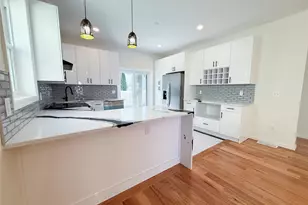 3174 Valhalla Dr, Bronx, NY 10465 - Photo 5