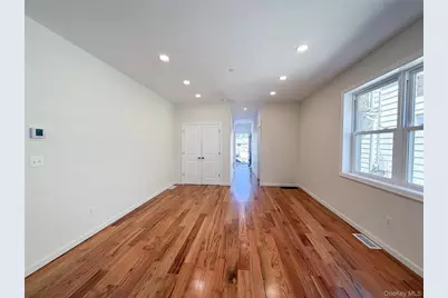 3174 Valhalla Drive, Bronx, NY 10465 - Photo 11