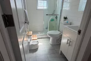 22-22 Lee St, Whitestone, NY 11357 - Photo 11