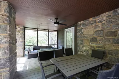 557 Martling Avenue, Tarrytown, NY 10591 - Photo 19