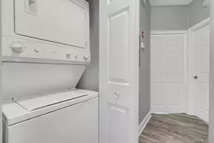 103 Narragansett Villas Dr, Lindenhurst, NY 11757 - Photo 13