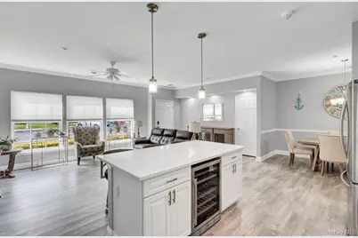 103 Narragansett Villas Drive, Lindenhurst, NY 11757 - Photo 11