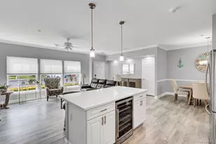 103 Narragansett Villas Dr, Lindenhurst, NY 11757 - Photo 11