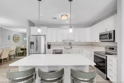 103 Narragansett Villas Drive, Lindenhurst, NY 11757 - Photo 9