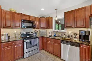 20 John Cava Ln, Cortlandt Manor, NY 10567 - Photo 9