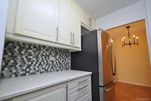 100 E Hartsdale Ave, Hartsdale, NY 10530 - Photo 17