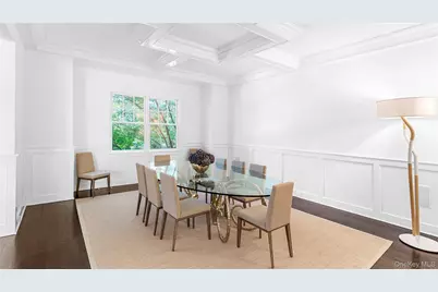 14 W Hills Court, Southampton, NY 11968 - Photo 9