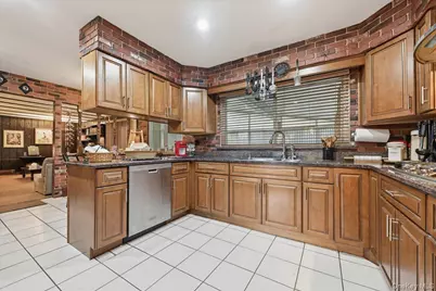 16 Seaway Drive, Copiague, NY 11726 - Photo 13