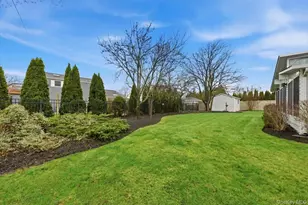 16 Seaway Dr, Copiague, NY 11726 - Photo 41