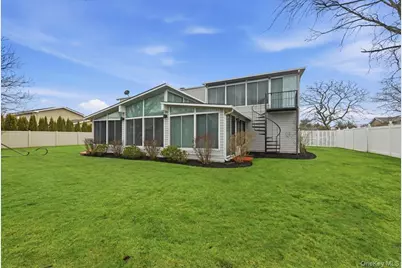 16 Seaway Drive, Copiague, NY 11726 - Photo 45