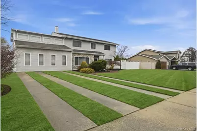 16 Seaway Drive, Copiague, NY 11726 - Photo 1