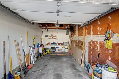 169 Charter Oaks Avenue, Brentwood, NY 11717 - Photo 21