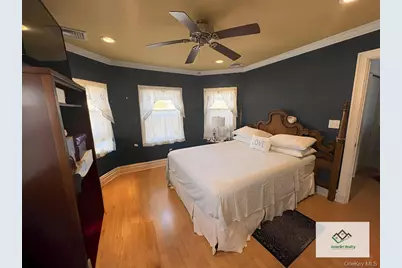 25 Rutland Road, Freeport, NY 11520 - Photo 29