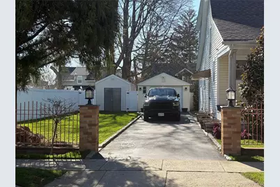 25 Rutland Road, Freeport, NY 11520 - Photo 21