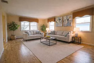 18 Strathmore Village Dr, South Setauket, NY 11720 - Photo 5