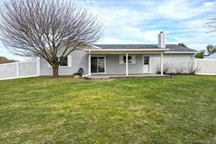 18 Strathmore Village Dr, South Setauket, NY 11720 - Photo 21