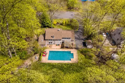 107 Red Oak Court, Port Jefferson, NY 11777 - Photo 3