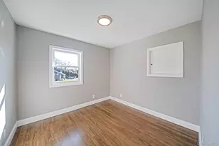 20 Marilynn St, East Islip, NY 11730 - Photo 21