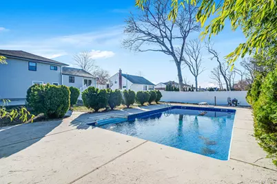 20 Marilynn Street, East Islip, NY 11730 - Photo 7