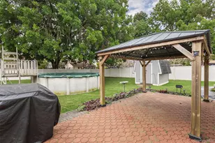 18 Brandywine Dr, Mastic, NY 11950 - Photo 19