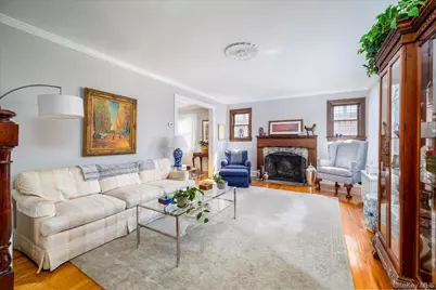 16 Revere Drive E, Floral Park, NY 11001 - Photo 3