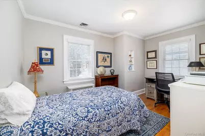 16 Revere Drive E, Floral Park, NY 11001 - Photo 17