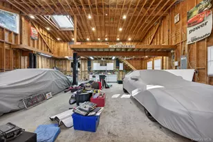 304 Maplewood Rd, Huntington Station, NY 11746 - Photo 23