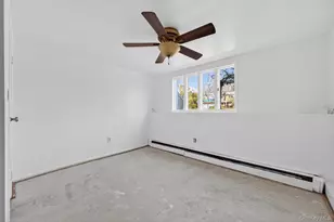 304 Maplewood Rd, Huntington Station, NY 11746 - Photo 17